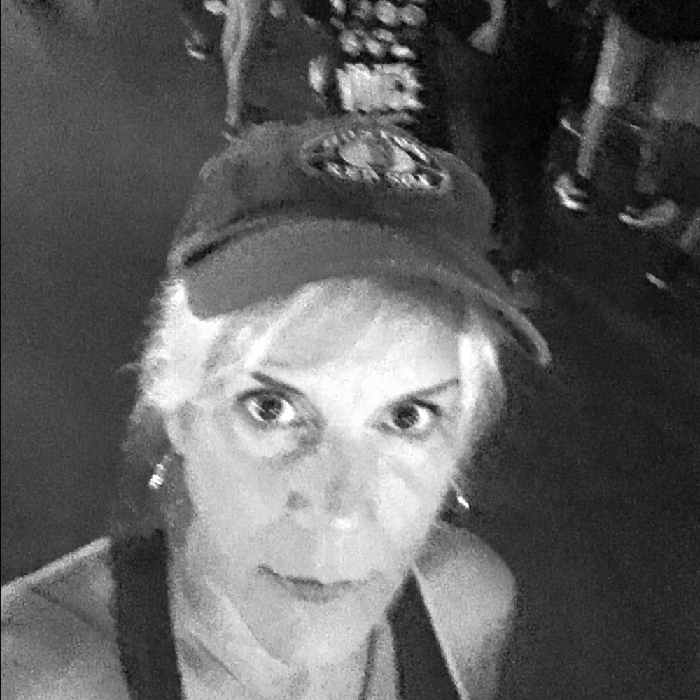 Meet your Posher, Lori